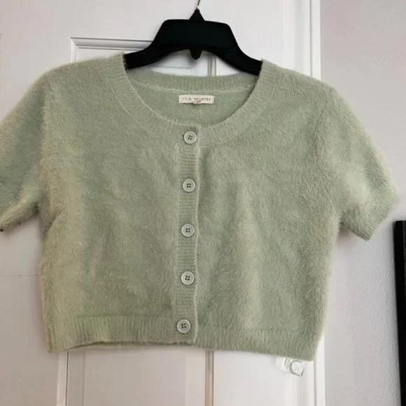 Pacsun LA Hearts fuzzy short sleeve sage green cardigan/sweater Size MEDIUM